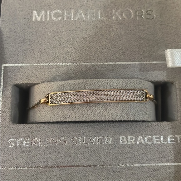 Michael kors watch and bracelet - Picture 6 of 6